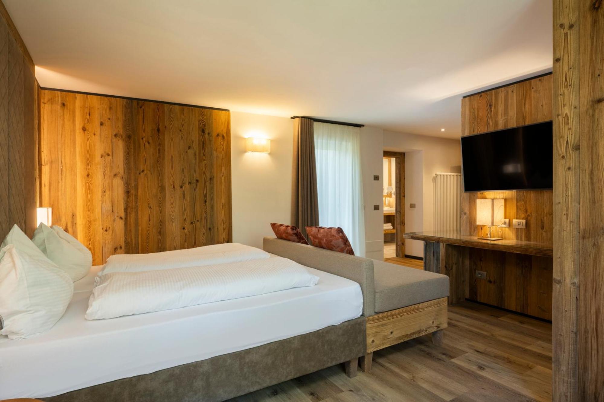 באסלגה די פינה Hotel Pineta מראה חיצוני תמונה