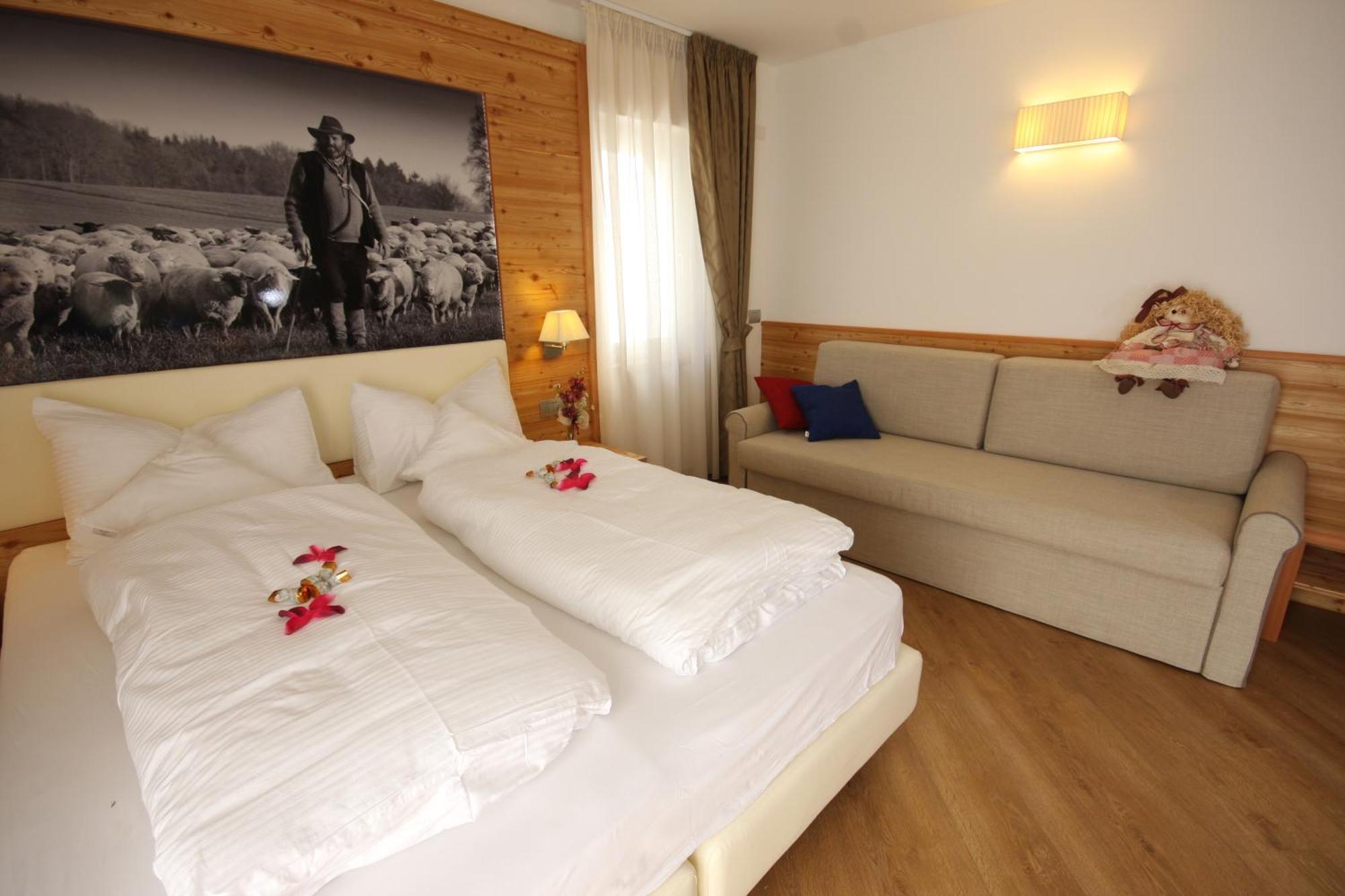 באסלגה די פינה Hotel Pineta מראה חיצוני תמונה