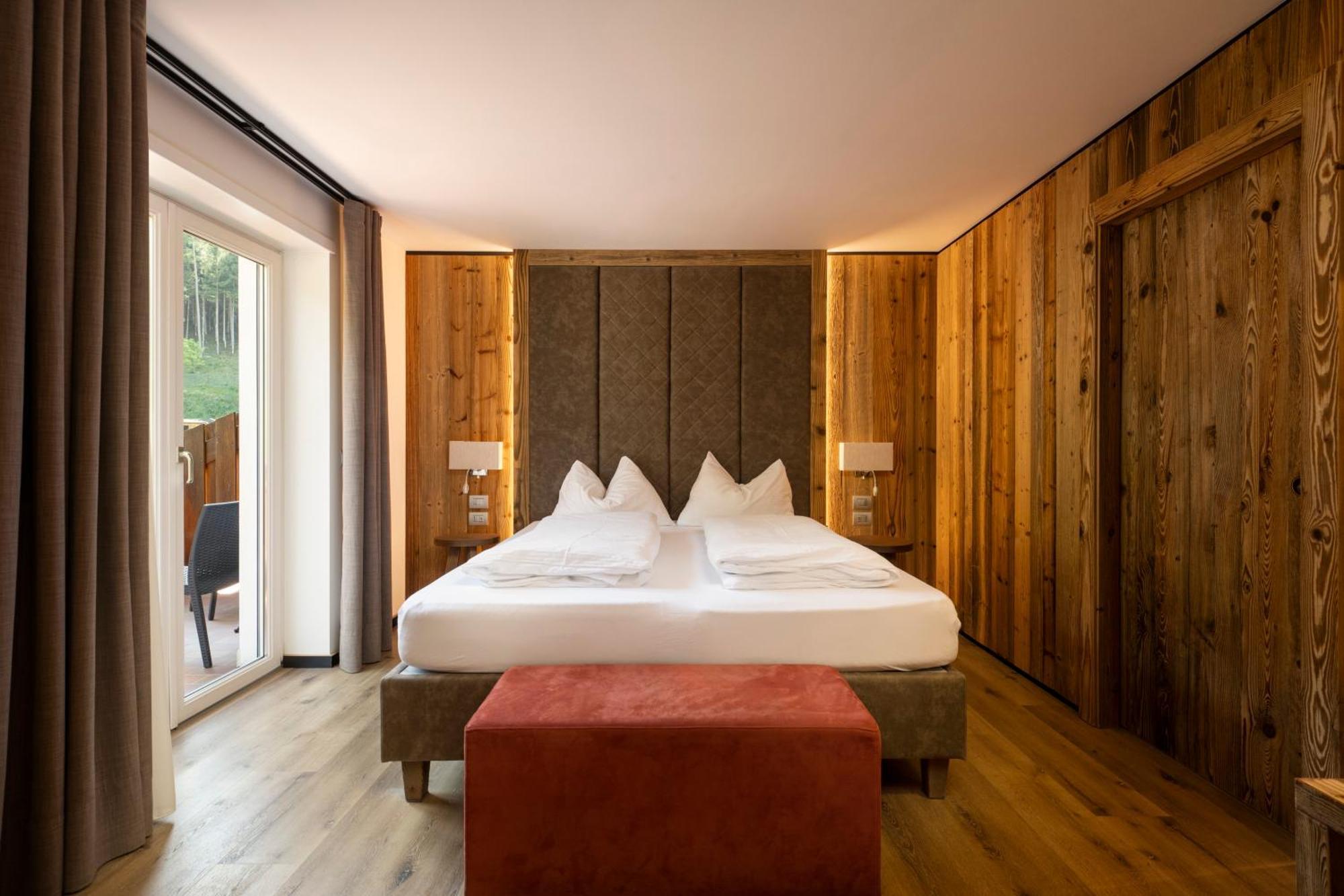 באסלגה די פינה Hotel Pineta מראה חיצוני תמונה