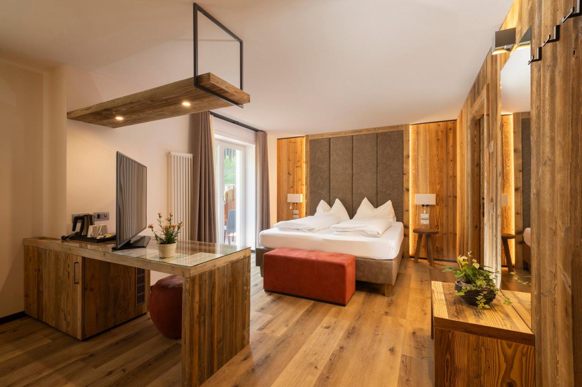 באסלגה די פינה Hotel Pineta מראה חיצוני תמונה