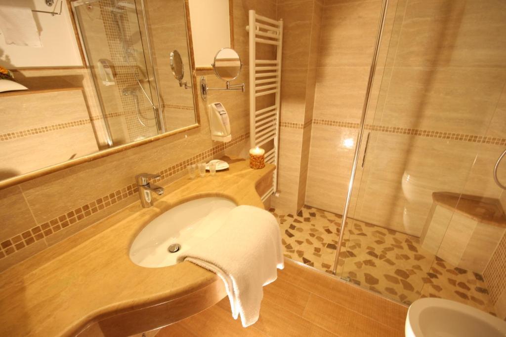 באסלגה די פינה Hotel Pineta מראה חיצוני תמונה
